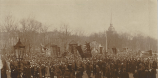 https://www.marx-memorial-library.org.uk/project/russian-revolution/peoples-holiday-1st-may-1917-isaac%E2%80%99s-square-petrograd